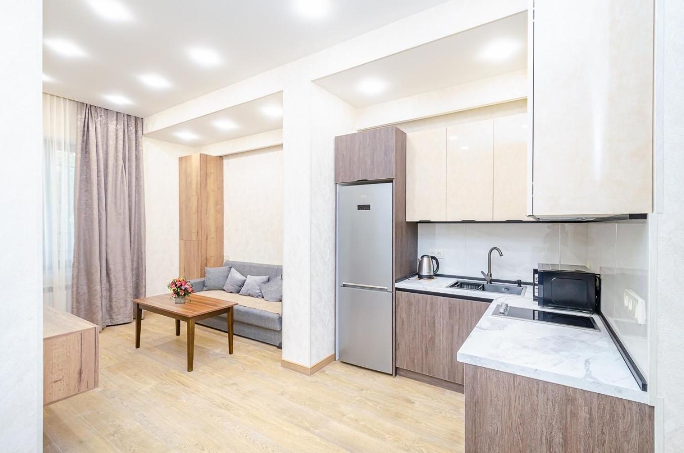 15. Double Room Apartaments With Fresh Style Erivan Exterior foto